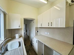 Kitchen - click for photo gallery